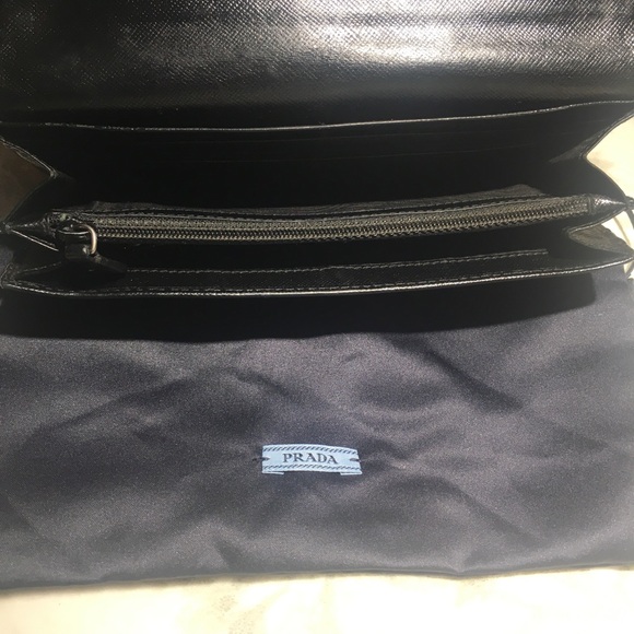 Authentic PRADA Black Saffiano Leather Wallet/Clutch w/ PRADA Dustbag - Picture 11 of 11